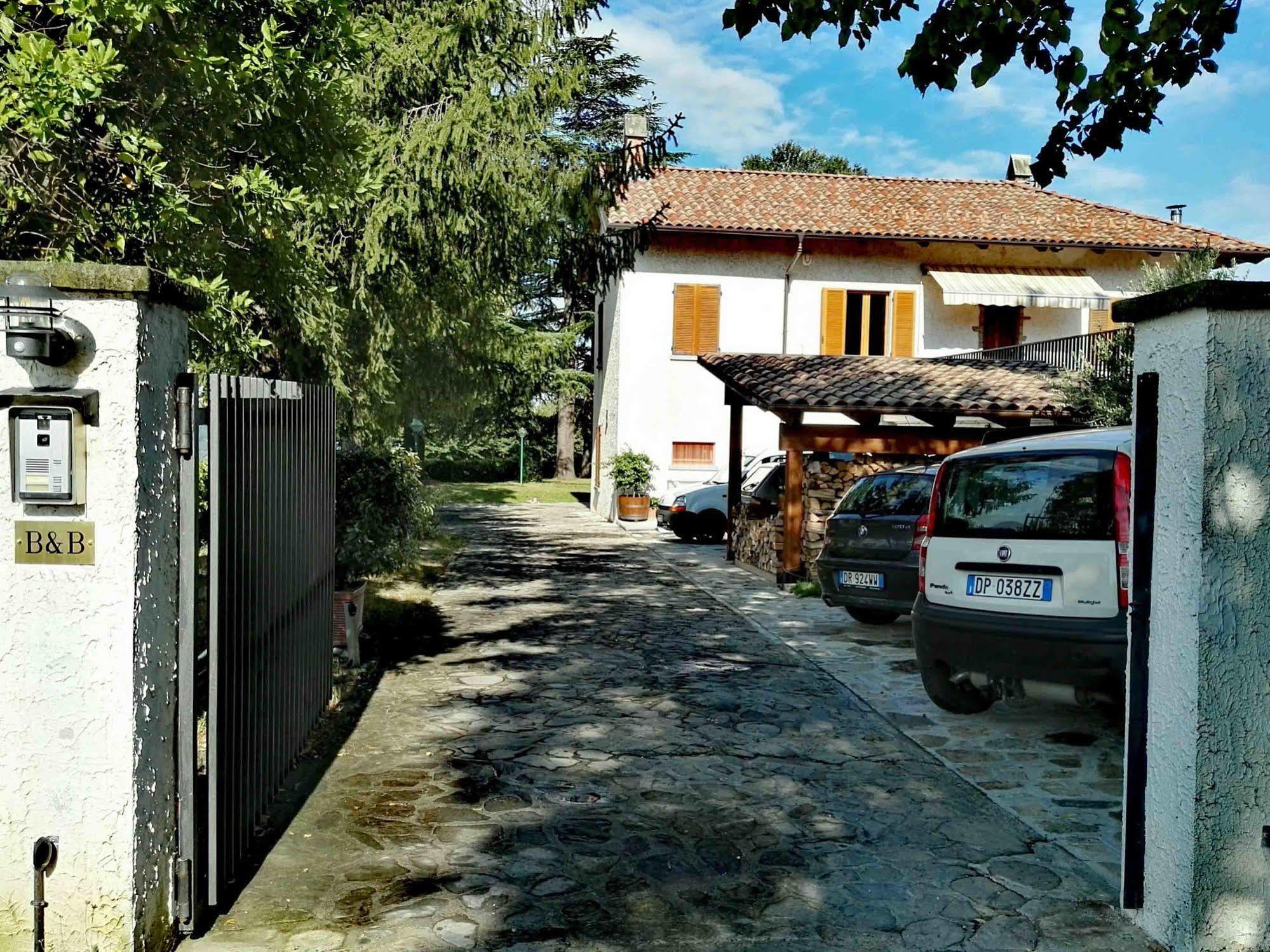 B&B Luna Di Langa Alba  Exterior photo